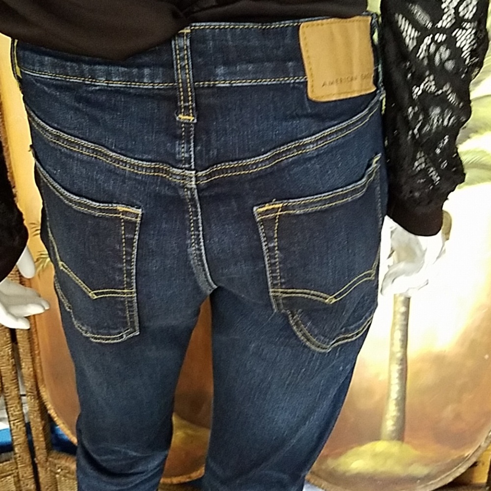 American Eagle slim leg EUC jeans